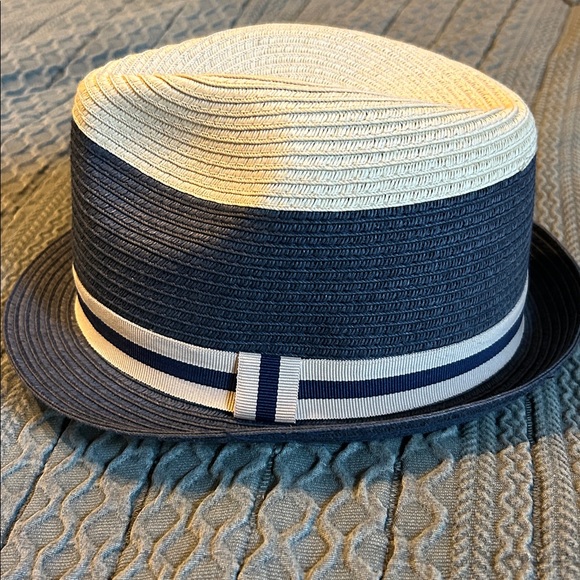 Straw Fedora - Picture 2 of 5
